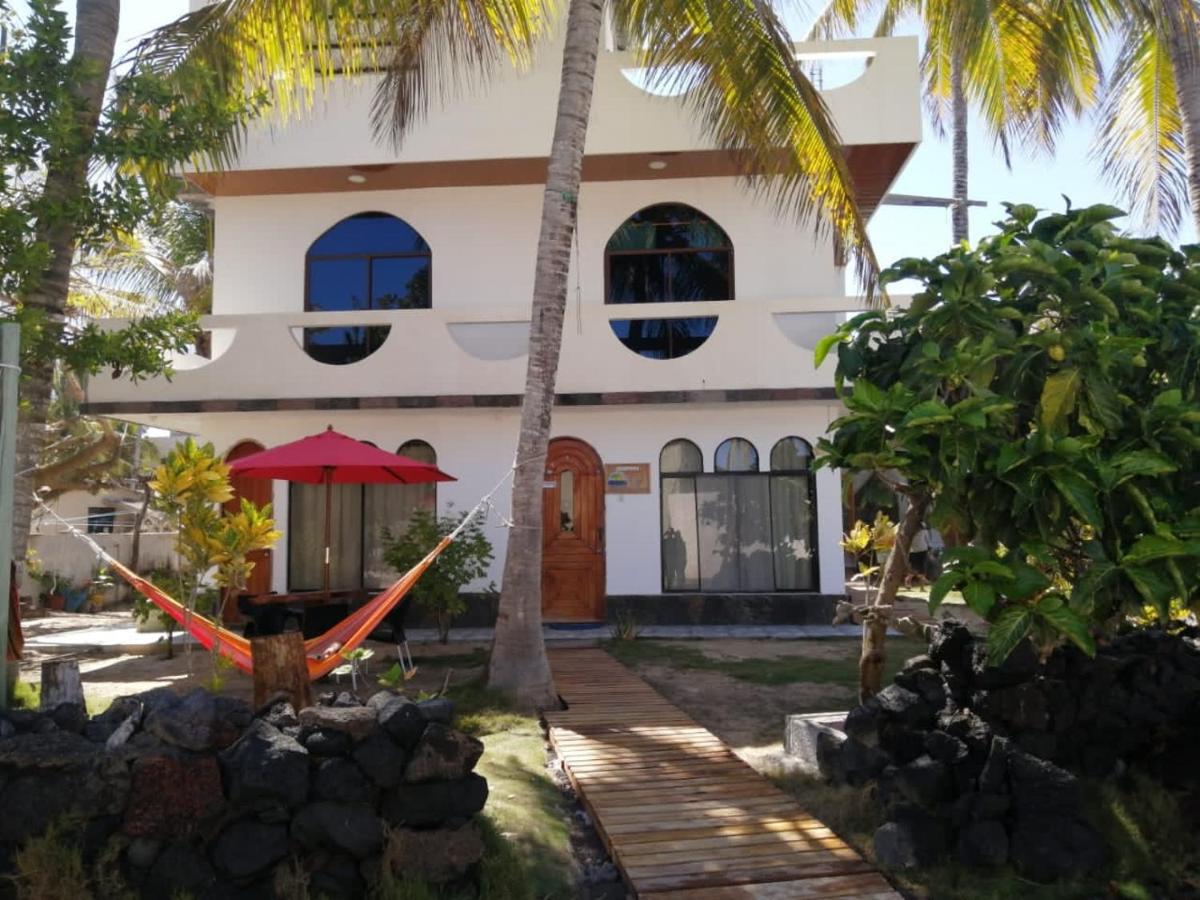 Hostal Muro De Las Lagrimas With High Speed Internet Starlink 푸에르토빌라밀 외부 사진