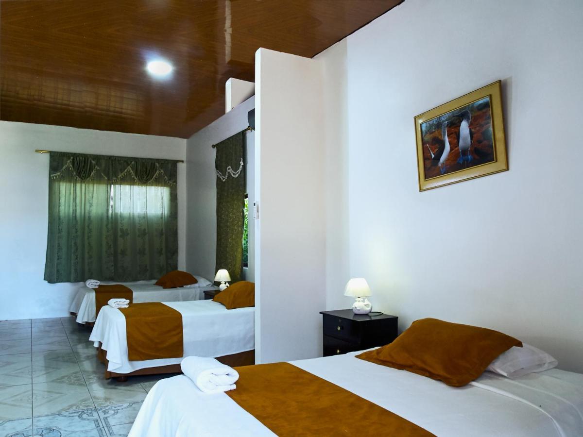 Hostal Muro De Las Lagrimas With High Speed Internet Starlink 푸에르토빌라밀 외부 사진